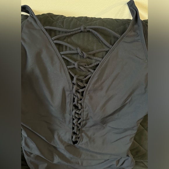 Black bathing suit . NEVER WORN . Brand new - Picture 2 of 2